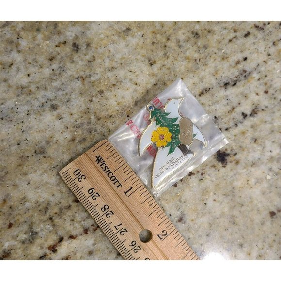 Vintage Lions Club Pin MD19 1982 BC Canada Washington Idaho Atlanta Dove Peace - Picture 7 of 9